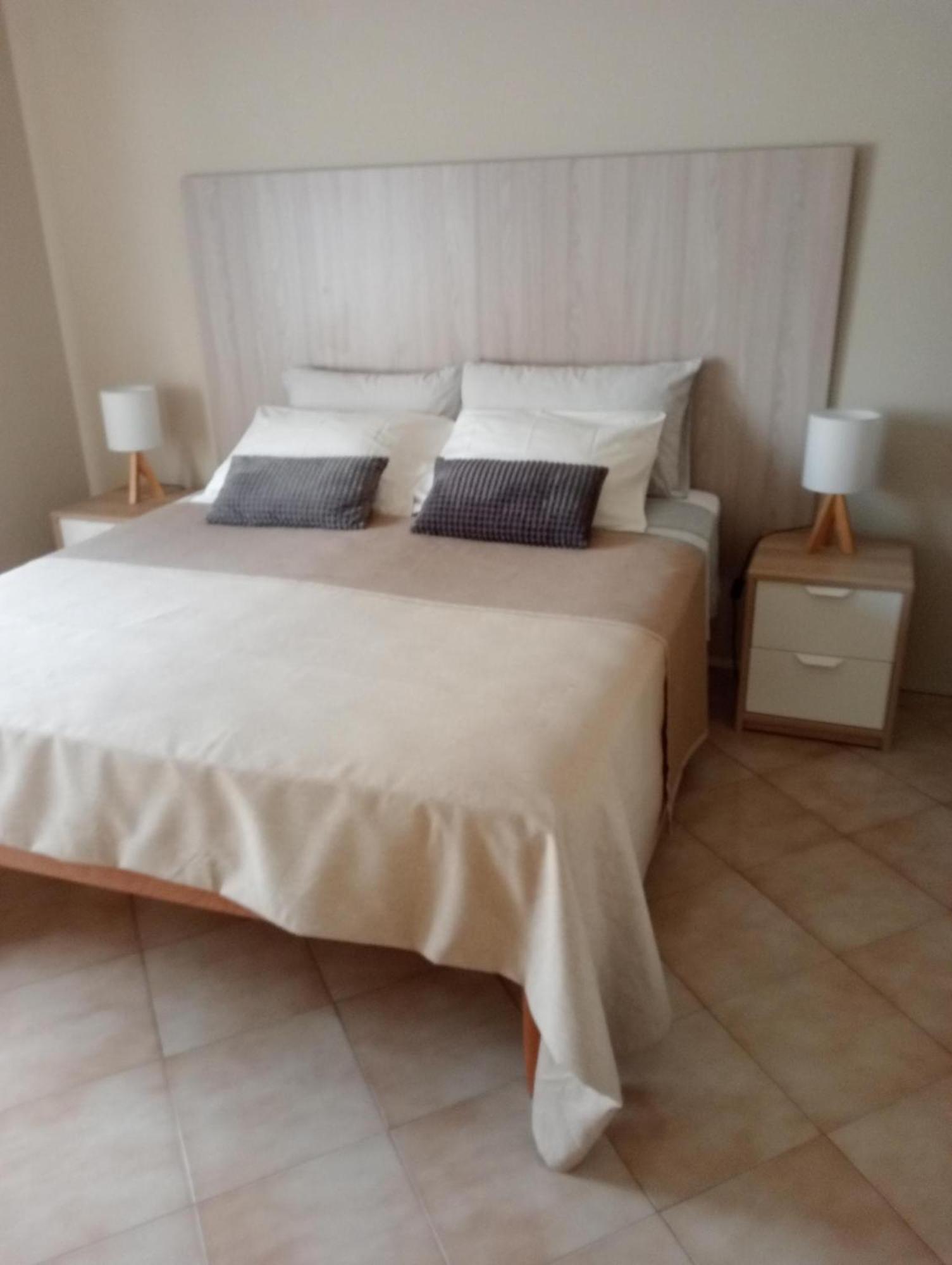 Bed And Breakfast Nikari Foligno Buitenkant foto